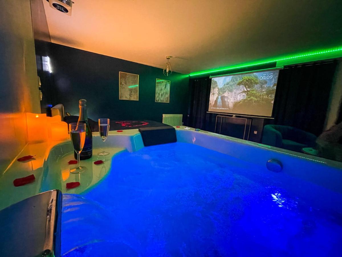 Spa Sous Les Etoiles - Cinema - Netflix - Parking - Gare アミアン エクステリア 写真