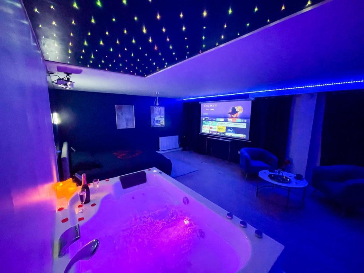 Spa Sous Les Etoiles - Cinema - Netflix - Parking - Gare アミアン エクステリア 写真