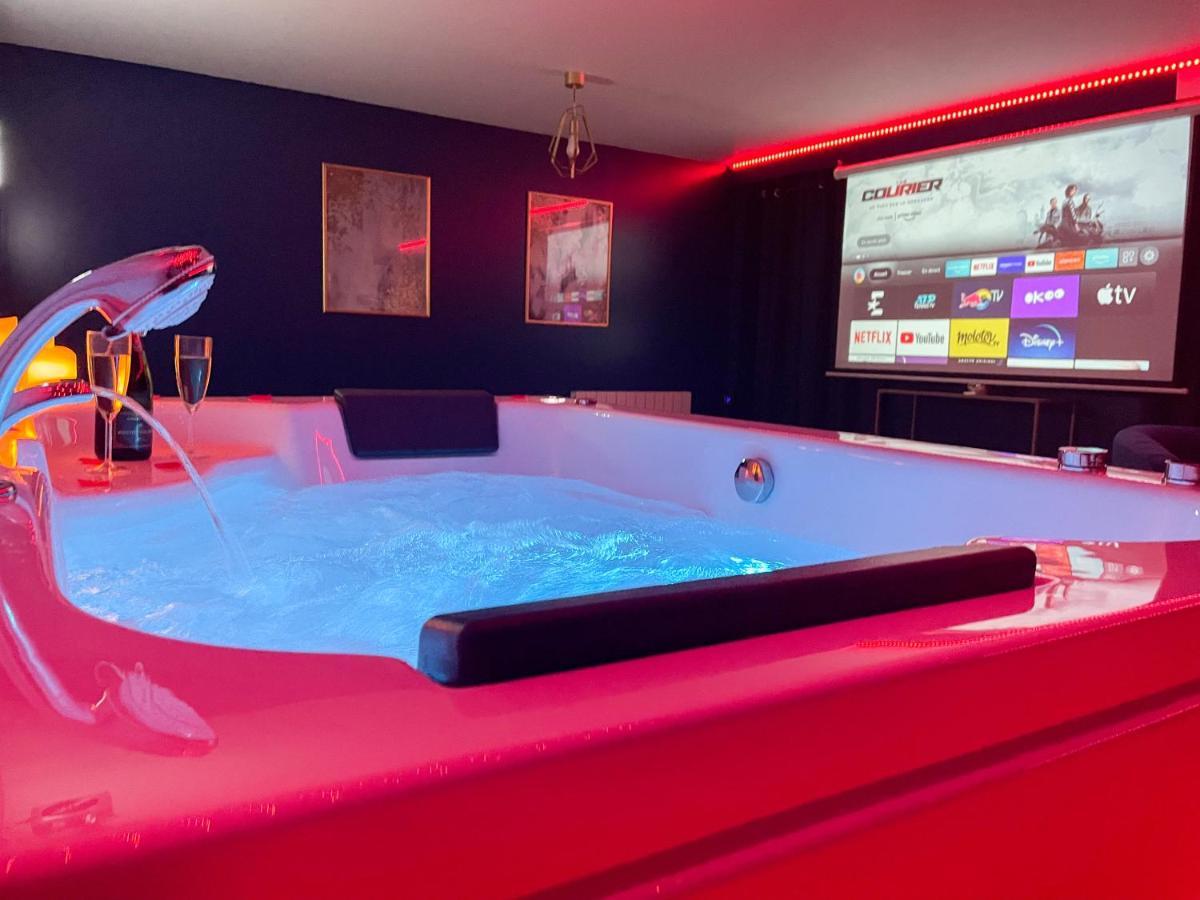 Spa Sous Les Etoiles - Cinema - Netflix - Parking - Gare アミアン エクステリア 写真
